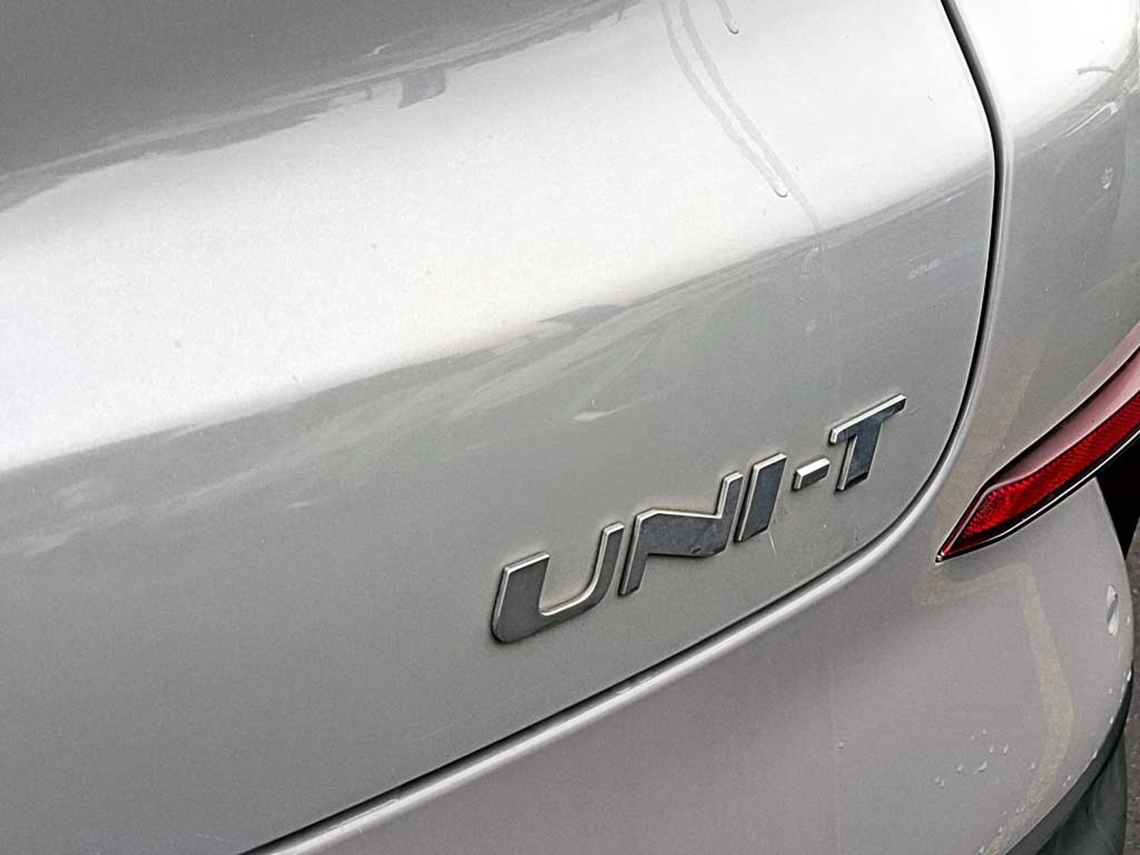 Changan UNI-T 1.5 LUXURY 2024 - Imagen 9 de 20