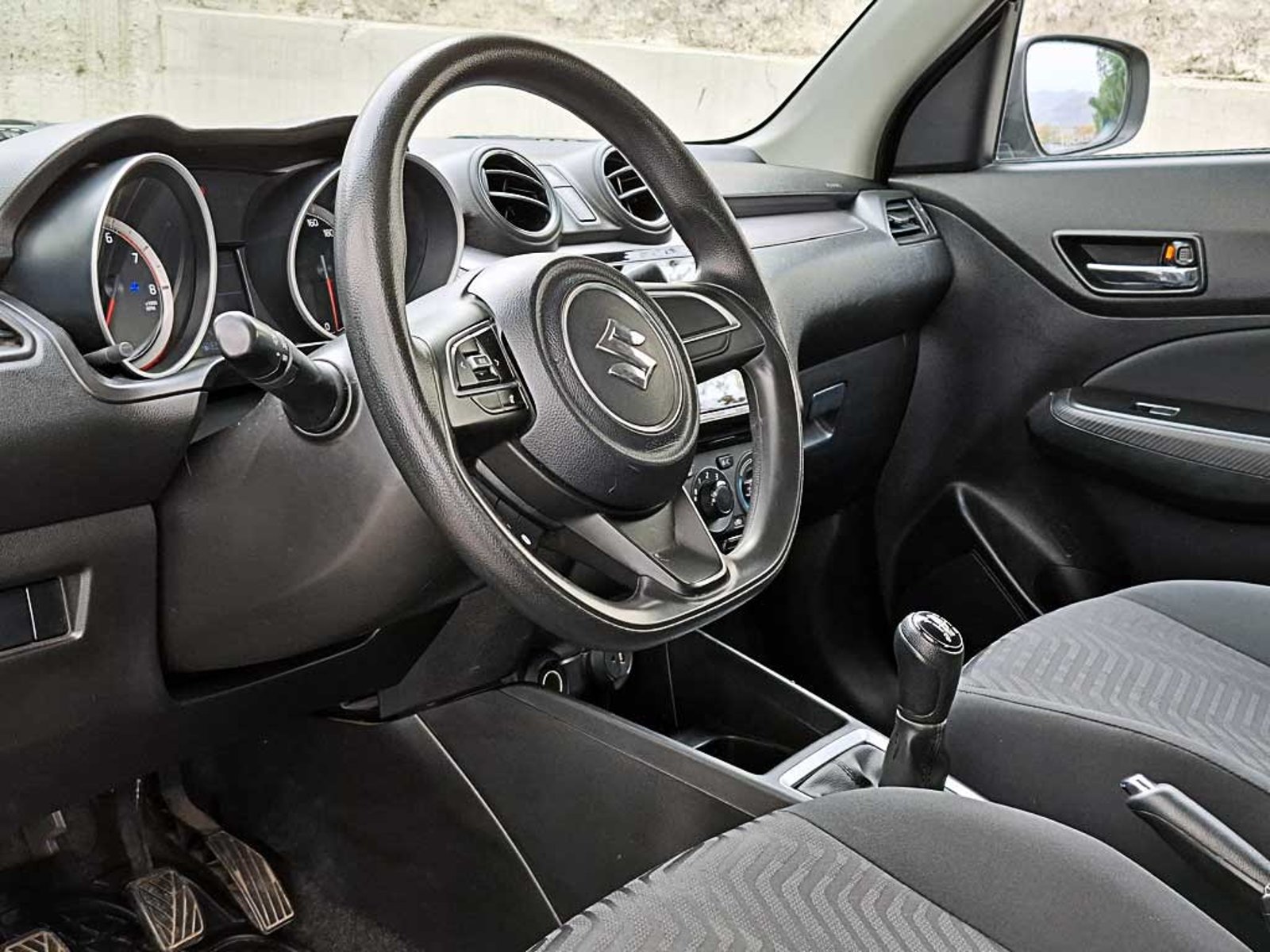 SUZUKI SWIFT (IN) 1.2 SPORT GL MT 2024 - Imagen 10 de 20