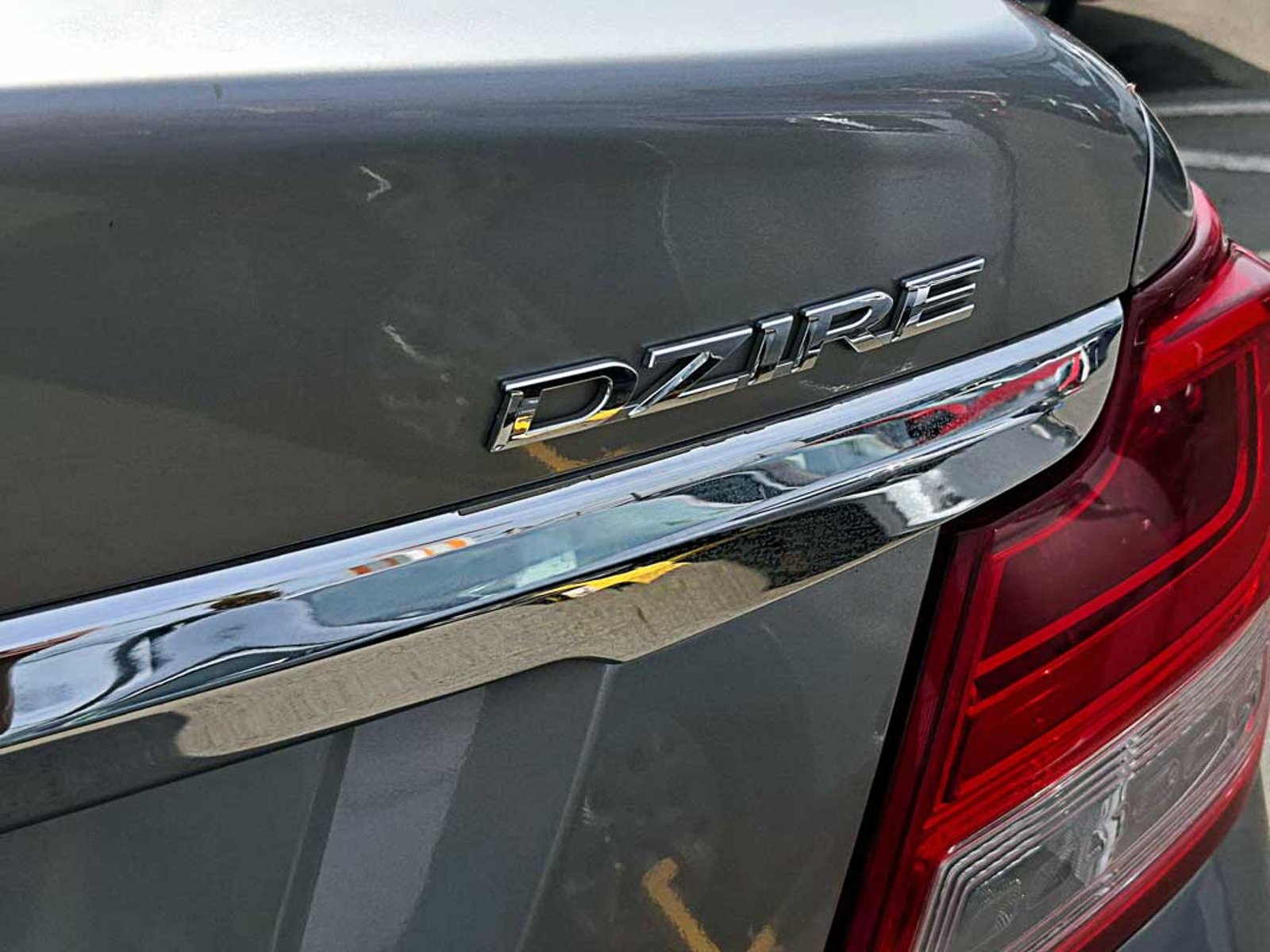 Suzuki DZIRE 1.2 GL MT 2023 - Imagen 8 de 18