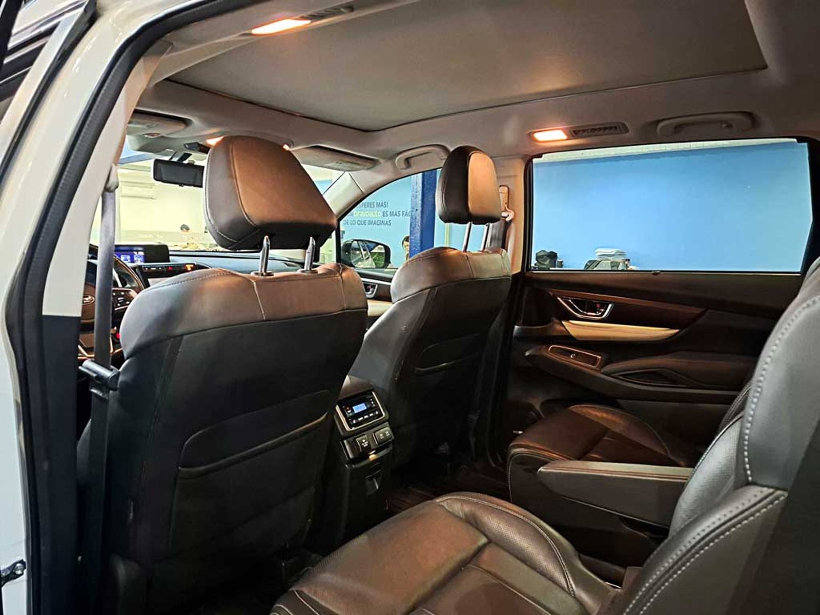 Subaru EVOLTIS 2.4 T TOURING GARDX AT 4X4 2023 - Imagen 16 de 20