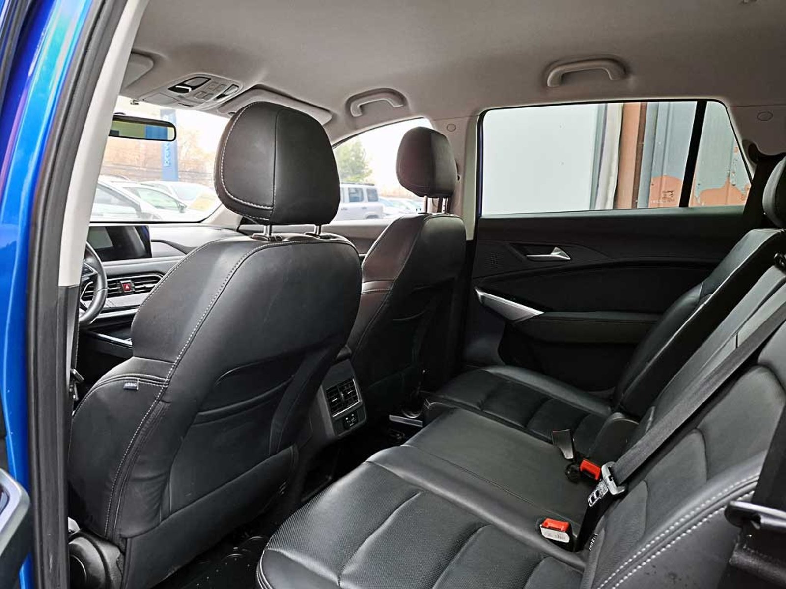 JAC JS8 (IN) 1.5 LUXURY SE DCT AT 2024 - Imagen 13 de 20