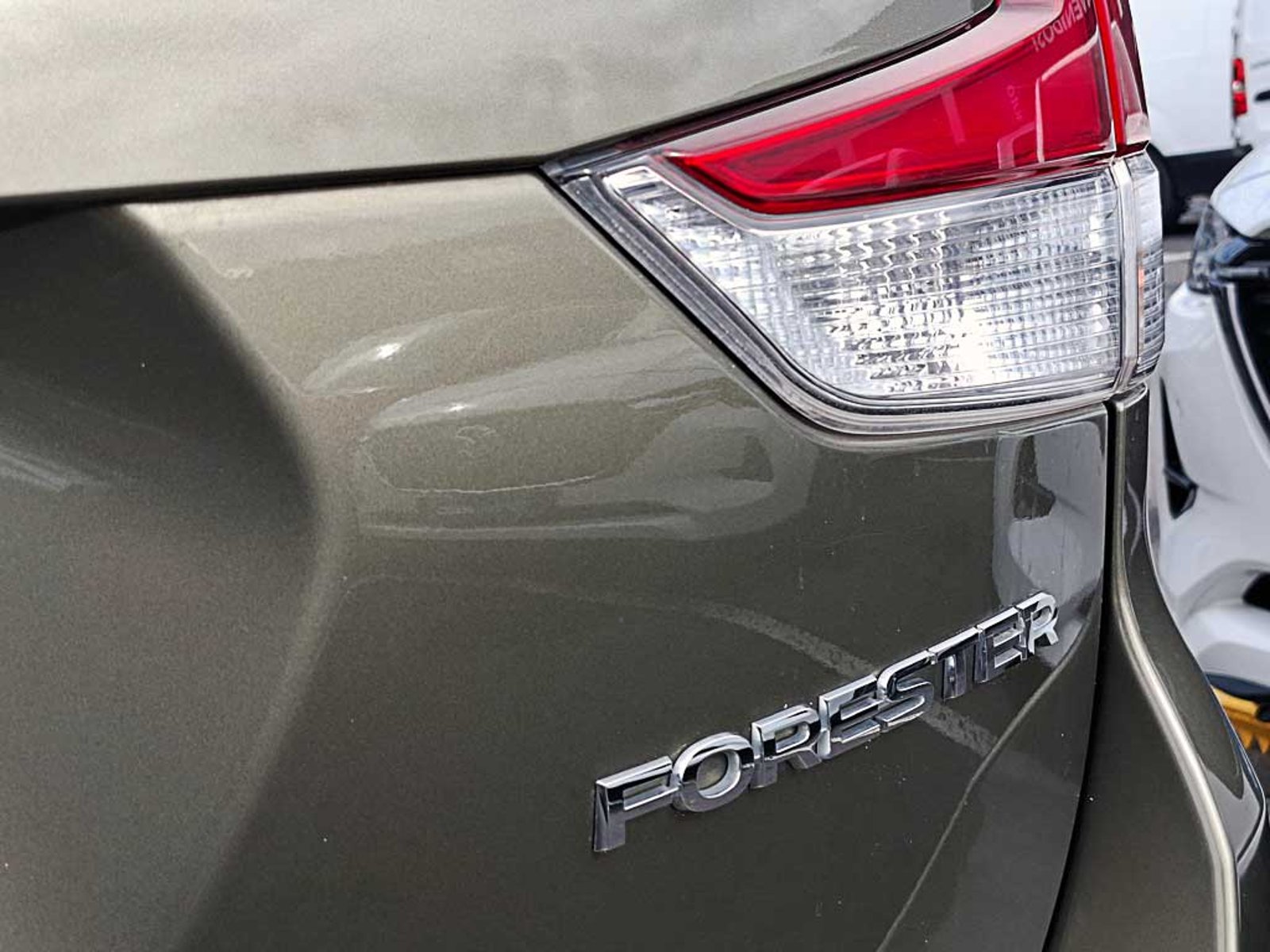 Subaru FORESTER 2.0 X AT 4X4 2024 - Imagen 10 de 20