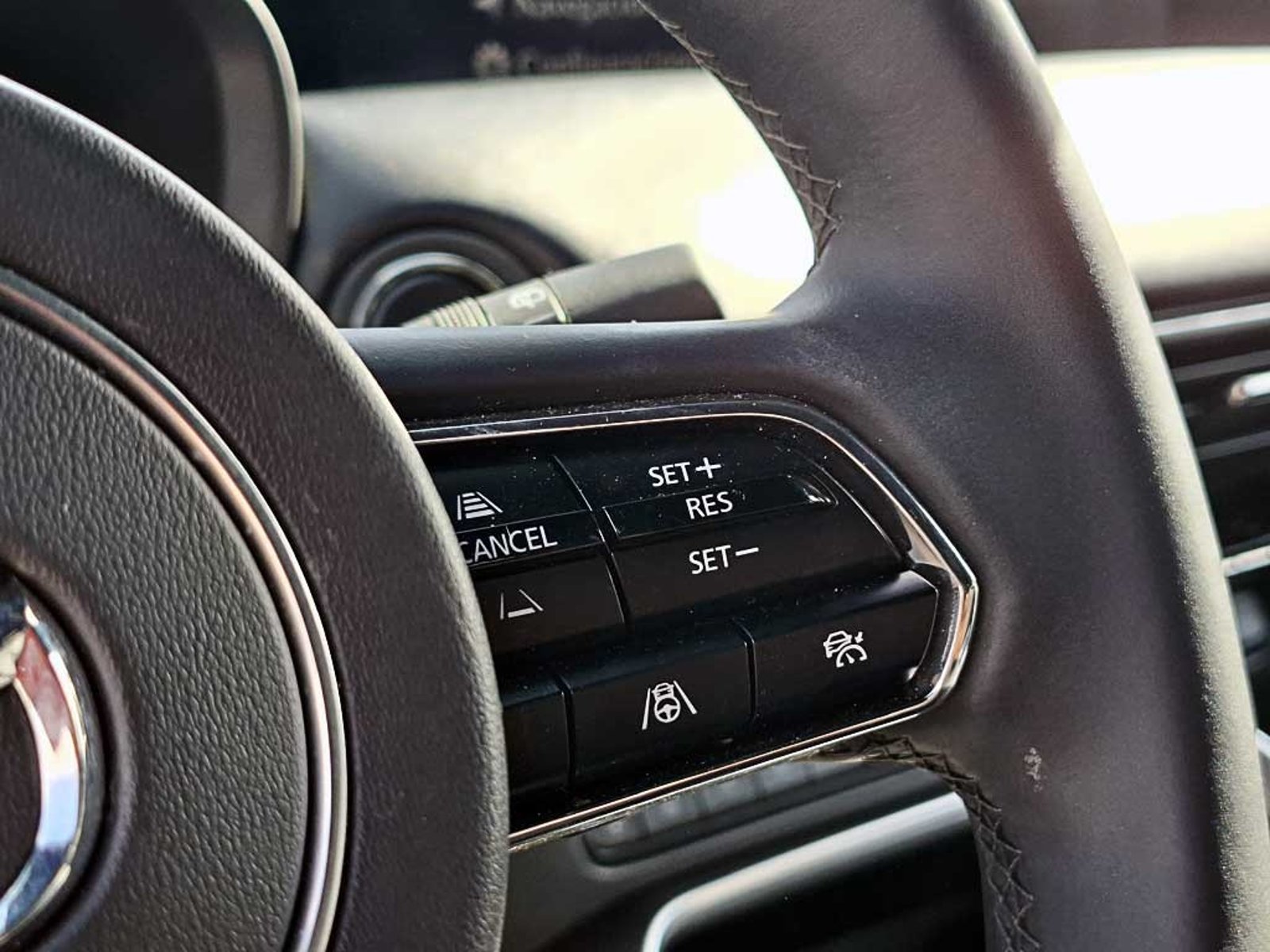 MAZDA CX-90 (IN) 3.3 SIGNATURE AT 4X4 HIBRIDO 2026 - Imagen 17 de 20