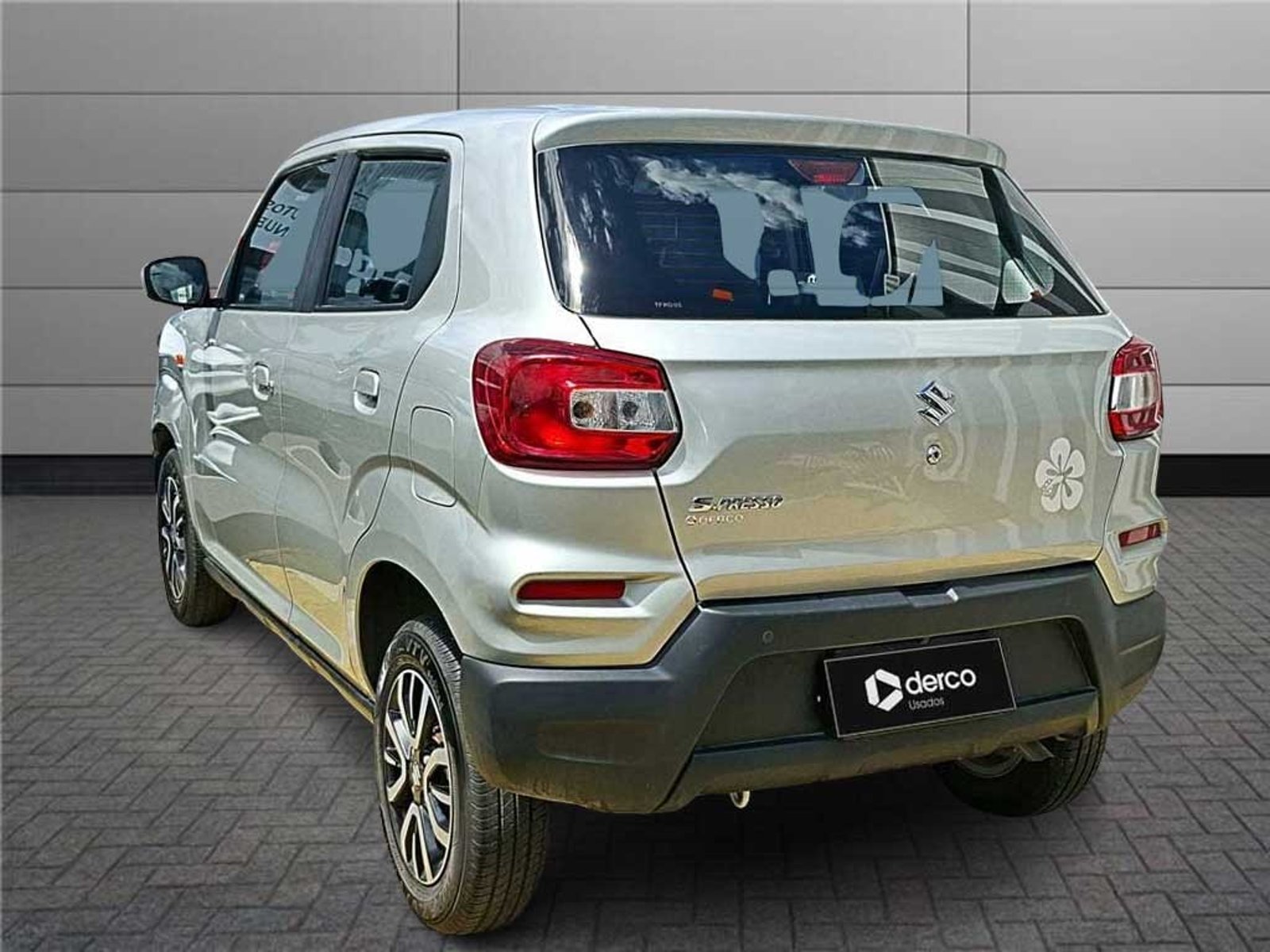 Suzuki S-PRESSO 1.0 GLX PLUS MT 2024 - Foto 2 de 18