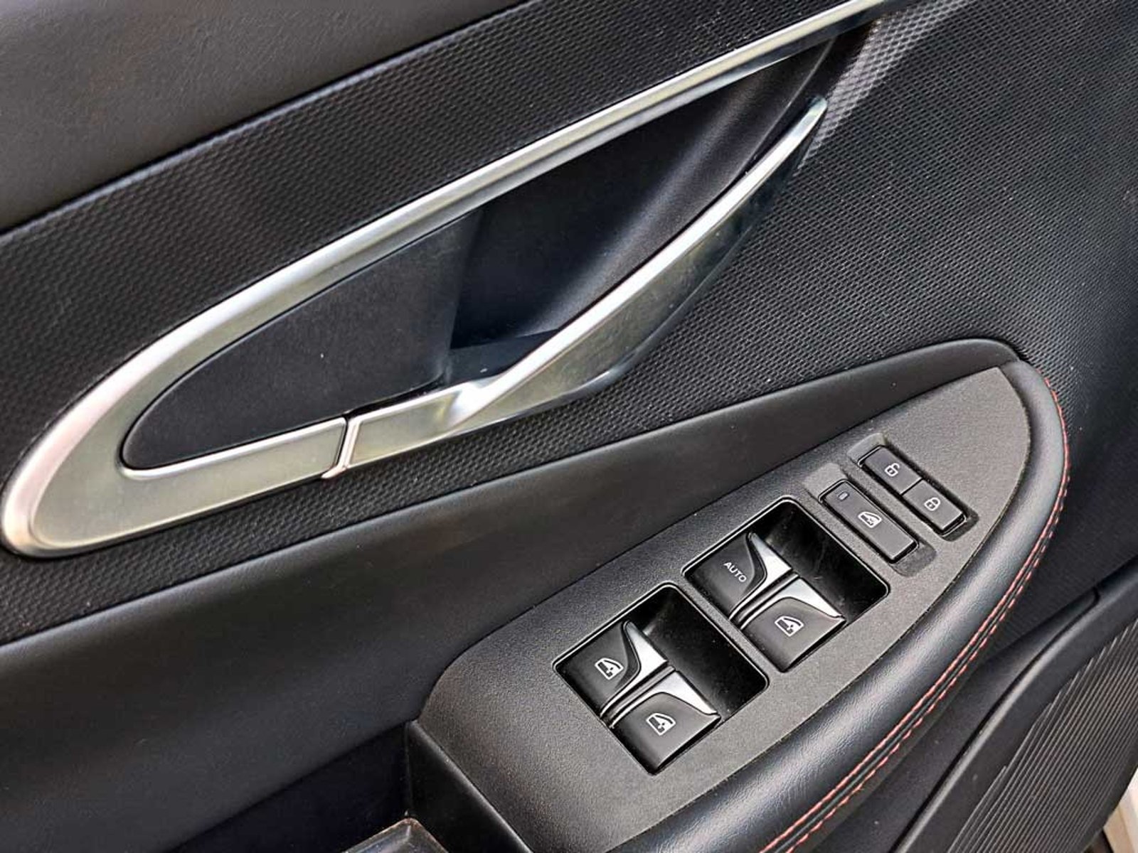 Changan UNI-T 1.5 ELITE AT 2024 - Imagen 18 de 18