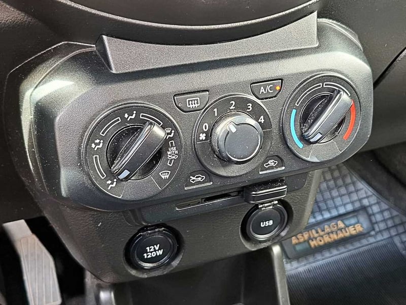Suzuki S-PRESSO 1.0 GLX PLUS MT 2024 - Imagen 17 de 18