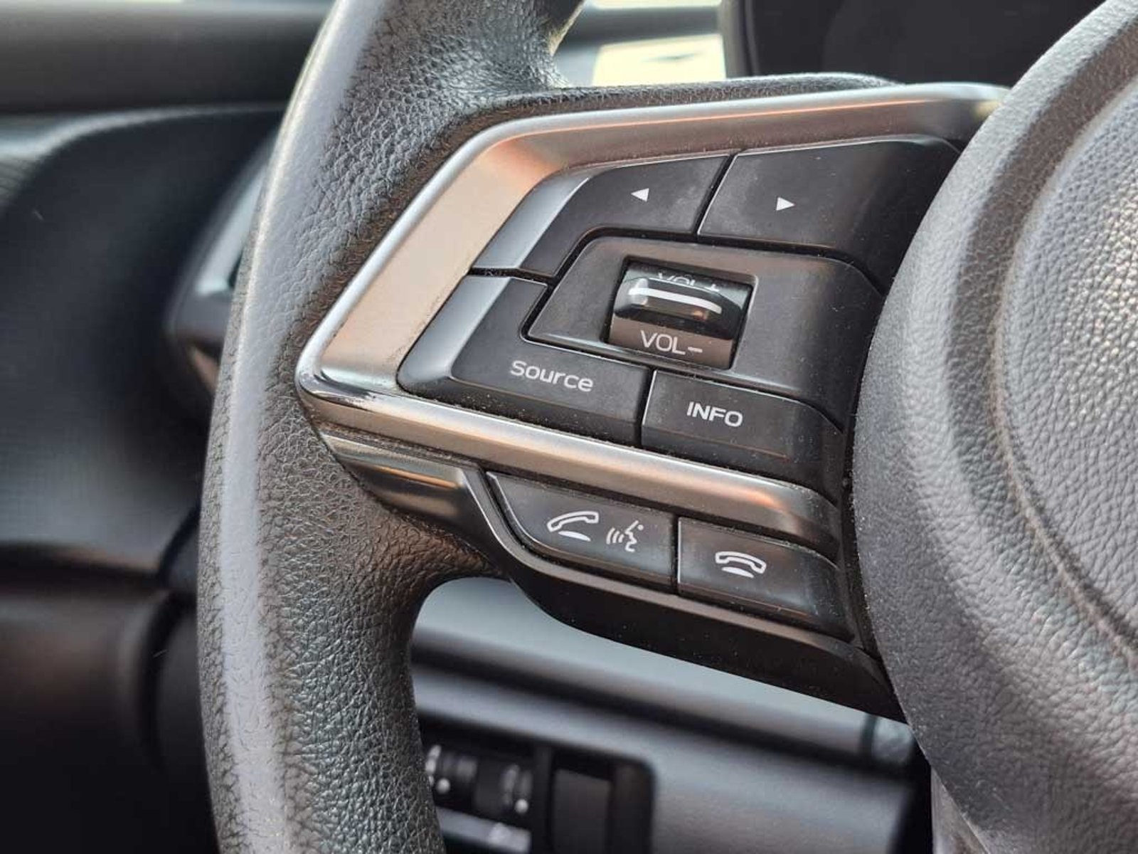 Subaru FORESTER 2.0 X AT 4X4 2023 - Imagen 18 de 20