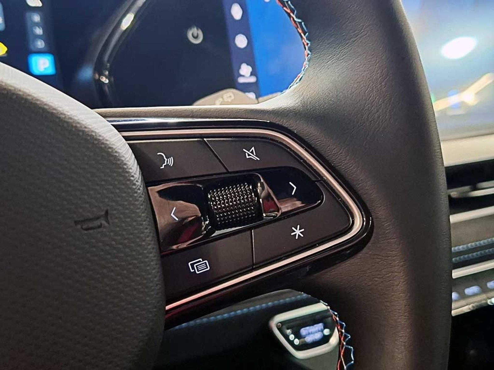 Renault KOLEOS 1.5 T ESPIRIT ALPINE AT 4X4 HIBRIDO 2026 - Imagen 19 de 20