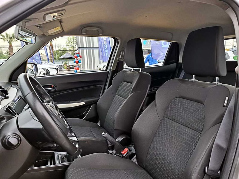 Suzuki SWIFT 1.2 MT HYBRID PLUS 2024 - Imagen 15 de 20