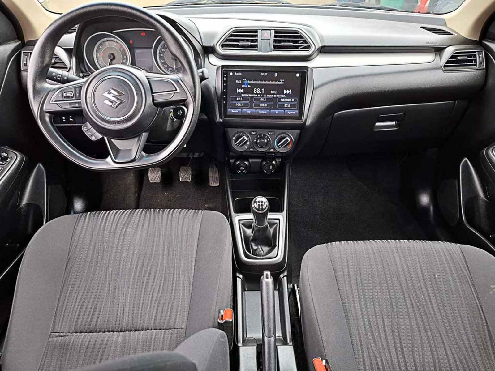 Suzuki DZIRE 1.2 GL SPORT MT 2024 - Imagen 12 de 20