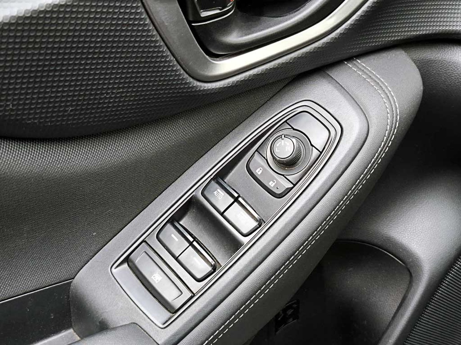 SUBARU FORESTER (IN) 2.0 X AT 4X4 2024 - Imagen 12 de 20
