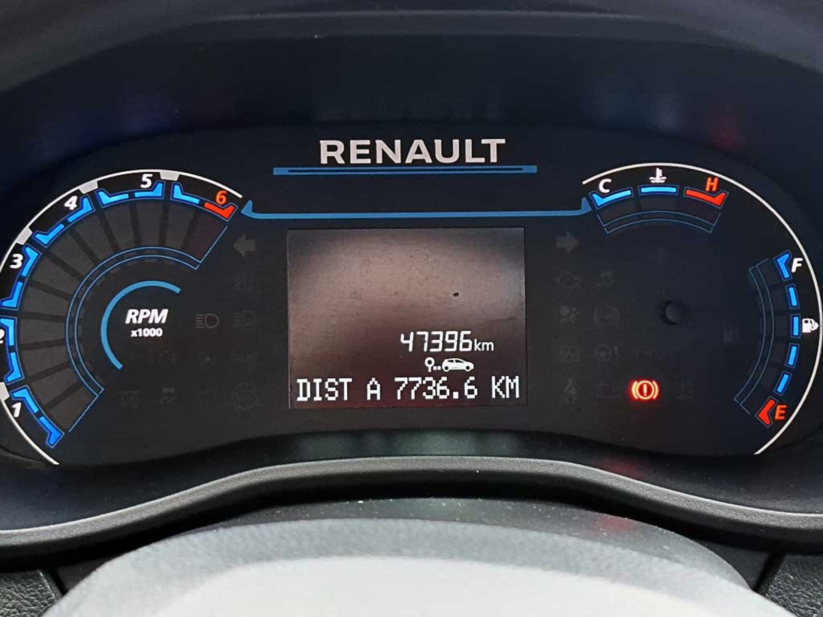 RENAULT KWID (IN) 1.0 HB ZEN MT 2024 - Imagen 15 de 18