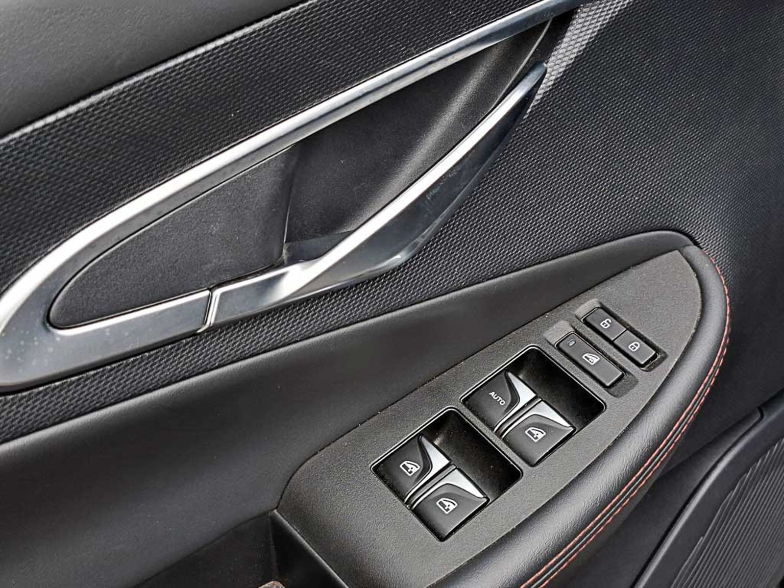 Changan UNI-T 1.5 LUXURY AT 2024 - Imagen 11 de 19
