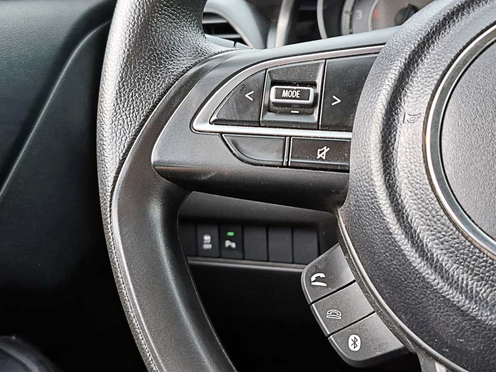 SUZUKI DZIRE (IN) 1.2 GL MT 2024 - Imagen 16 de 20