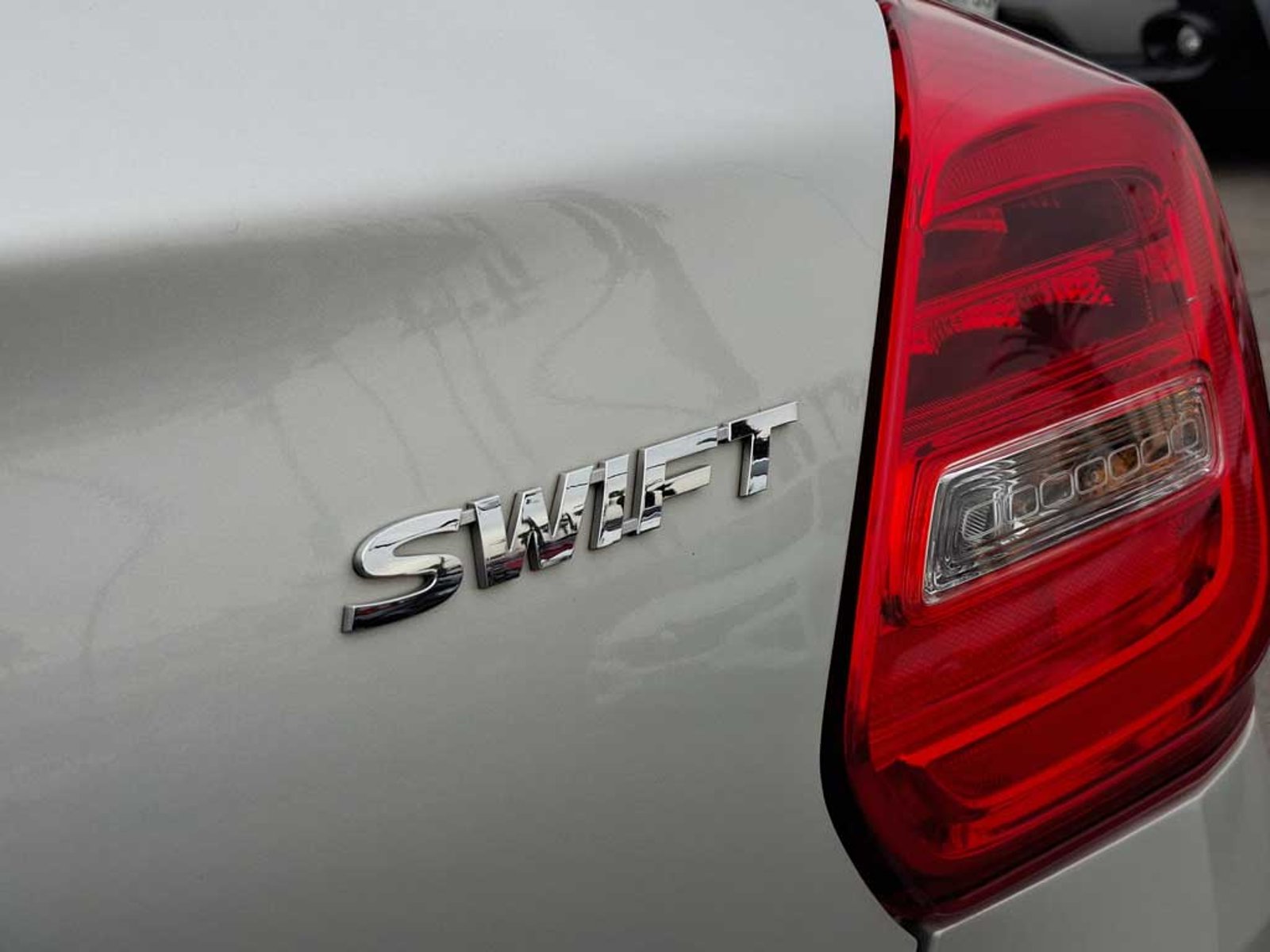 Suzuki SWIFT 1.2 SPORT GL MT 2024 - Imagen 9 de 20