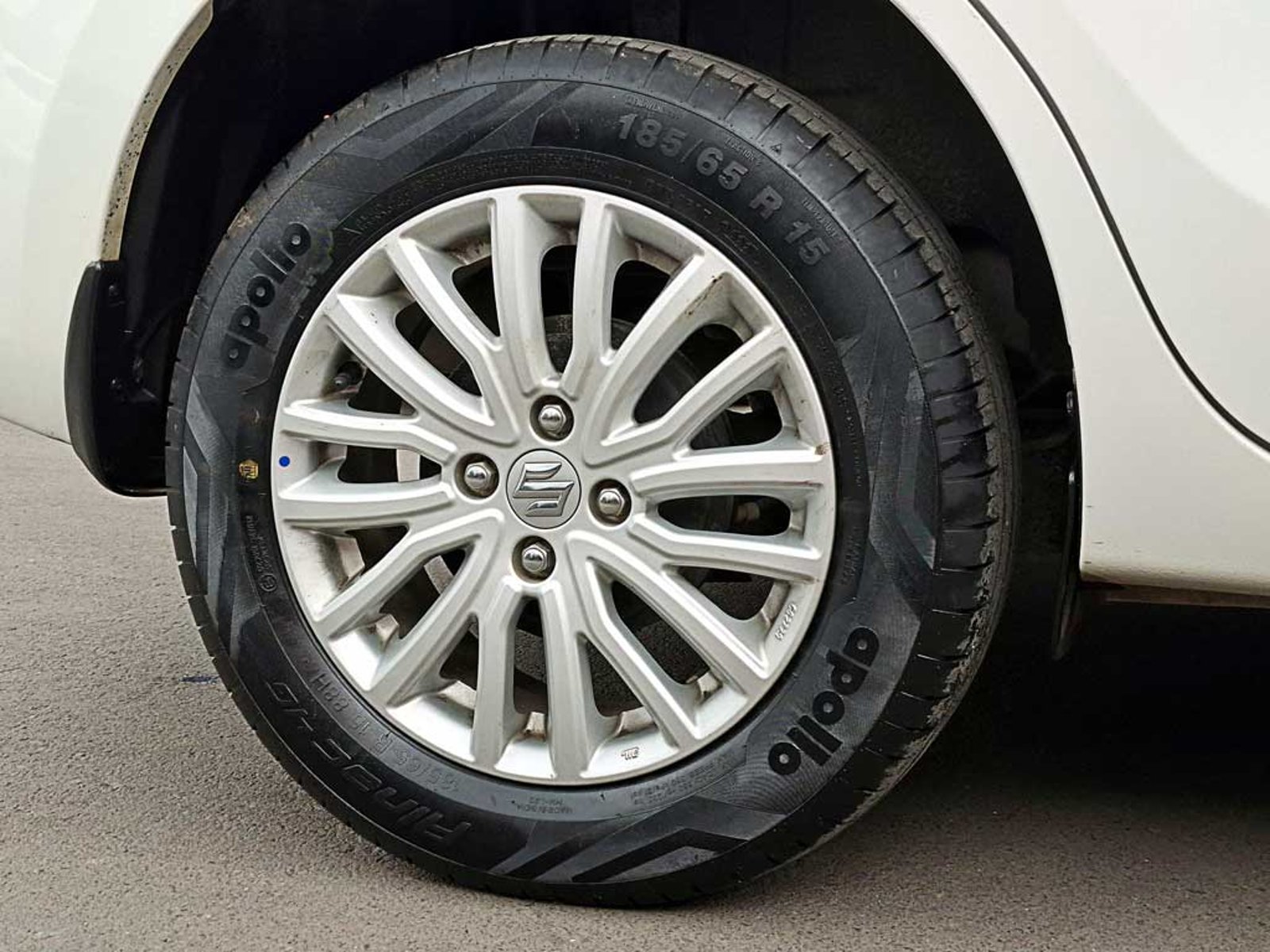 Suzuki DZIRE 1.2 GL SPORT MT 2024 - Imagen 8 de 20
