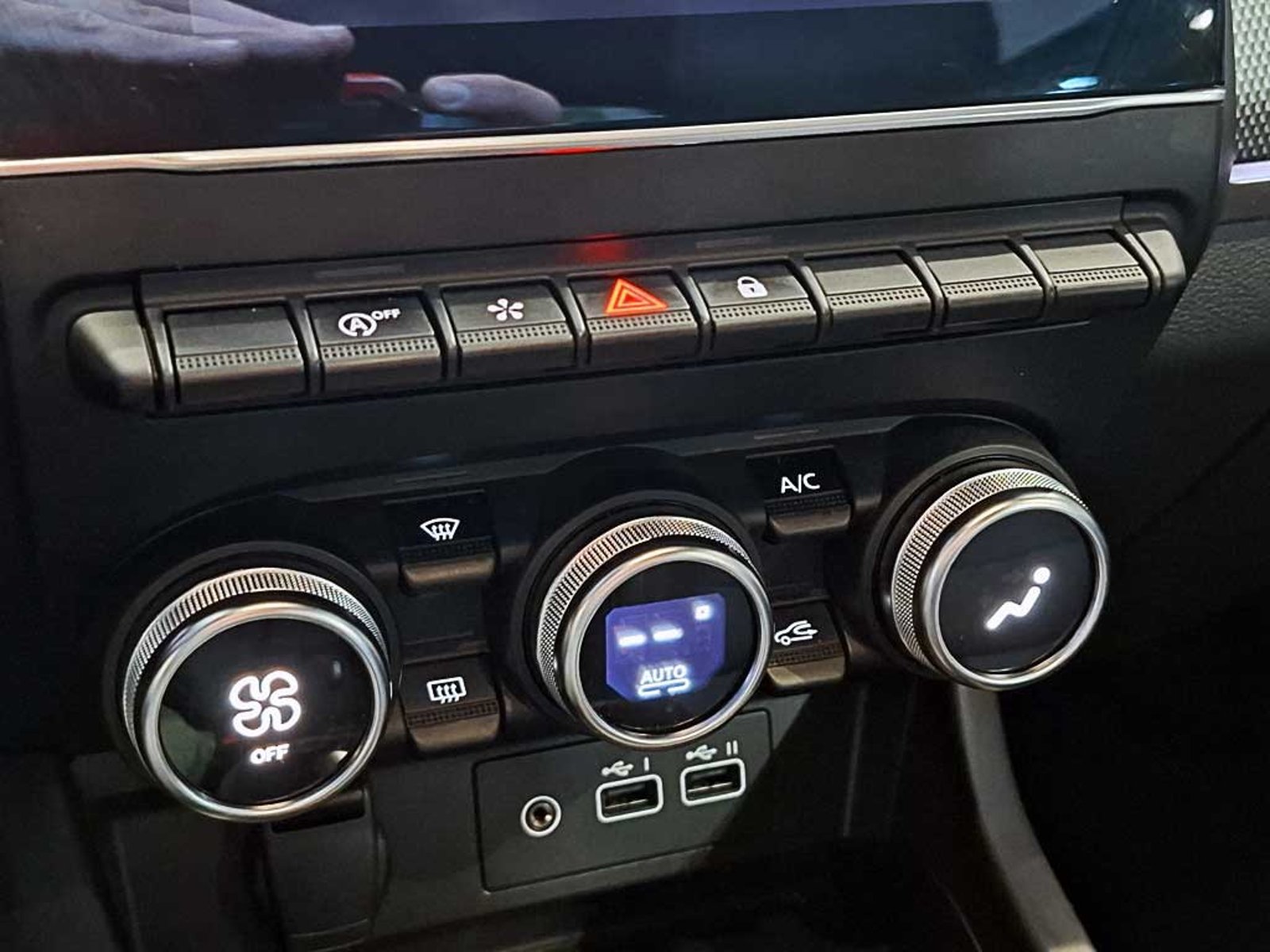 RENAULT ARKANA 1.3 INTENS AT HIBRIDO 2025 - Imagen 19 de 20