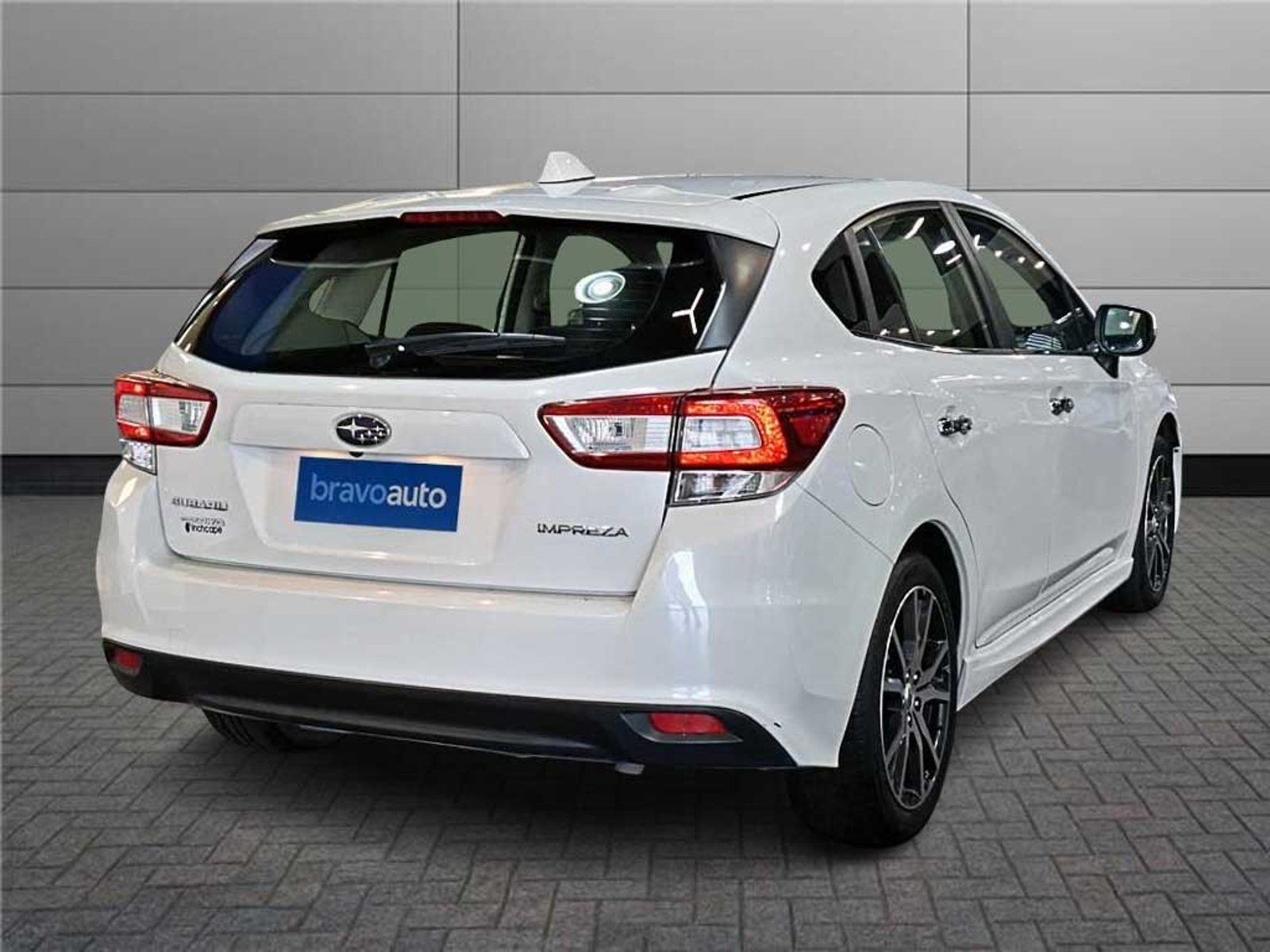SUBARU IMPREZA (IN) 2.0 LIMITED NAV AT 4X4 2018 - Foto 4 de 20