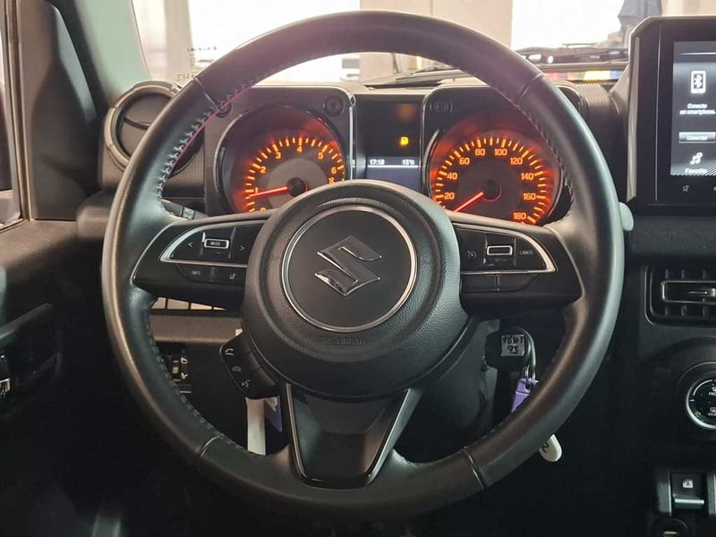 Suzuki JIMNY 1.5 GLX MT 4X4 2024 - Imagen 15 de 20