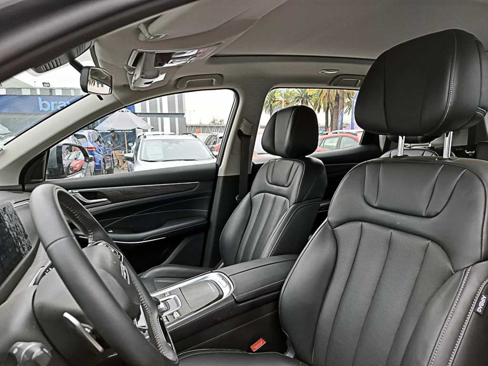 DFSK SUV 600 (IN) 1.5 T LUXURY AT 2024 - Imagen 15 de 20