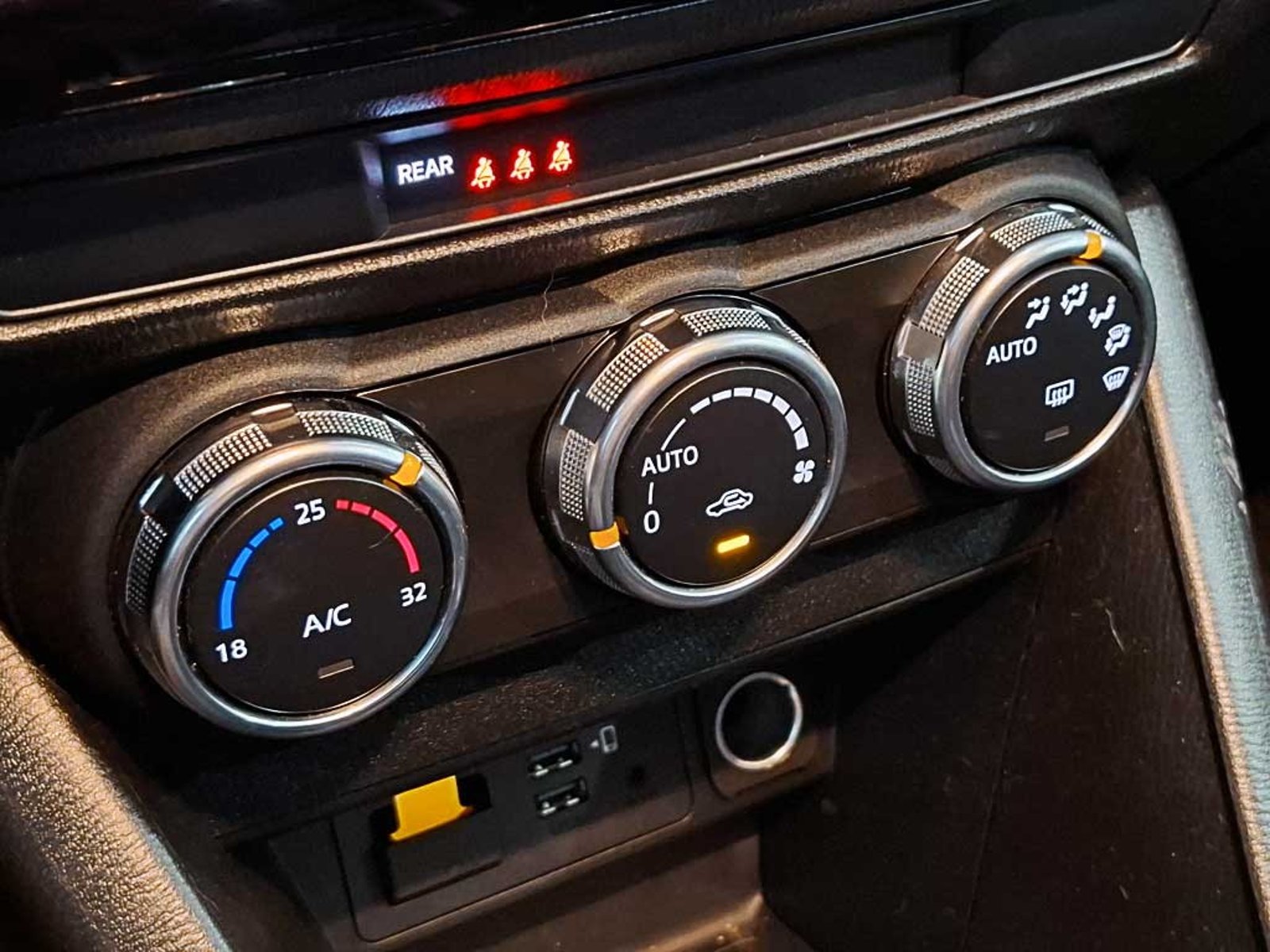 MAZDA CX-3 2.0 CORE MT 2025 - Imagen 20 de 20