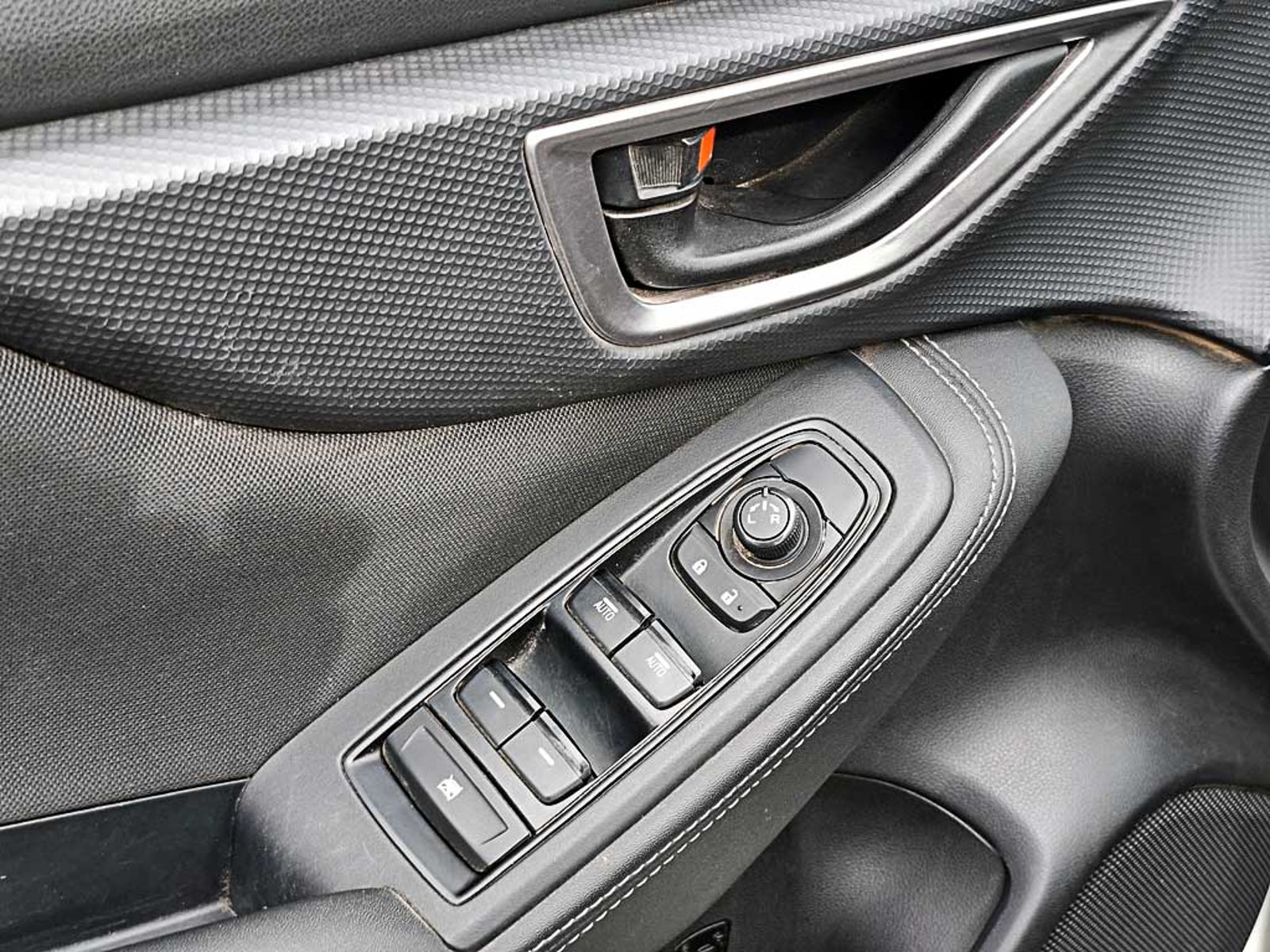 Subaru FORESTER 2.0 X AT 4X4 2024 - Imagen 14 de 20
