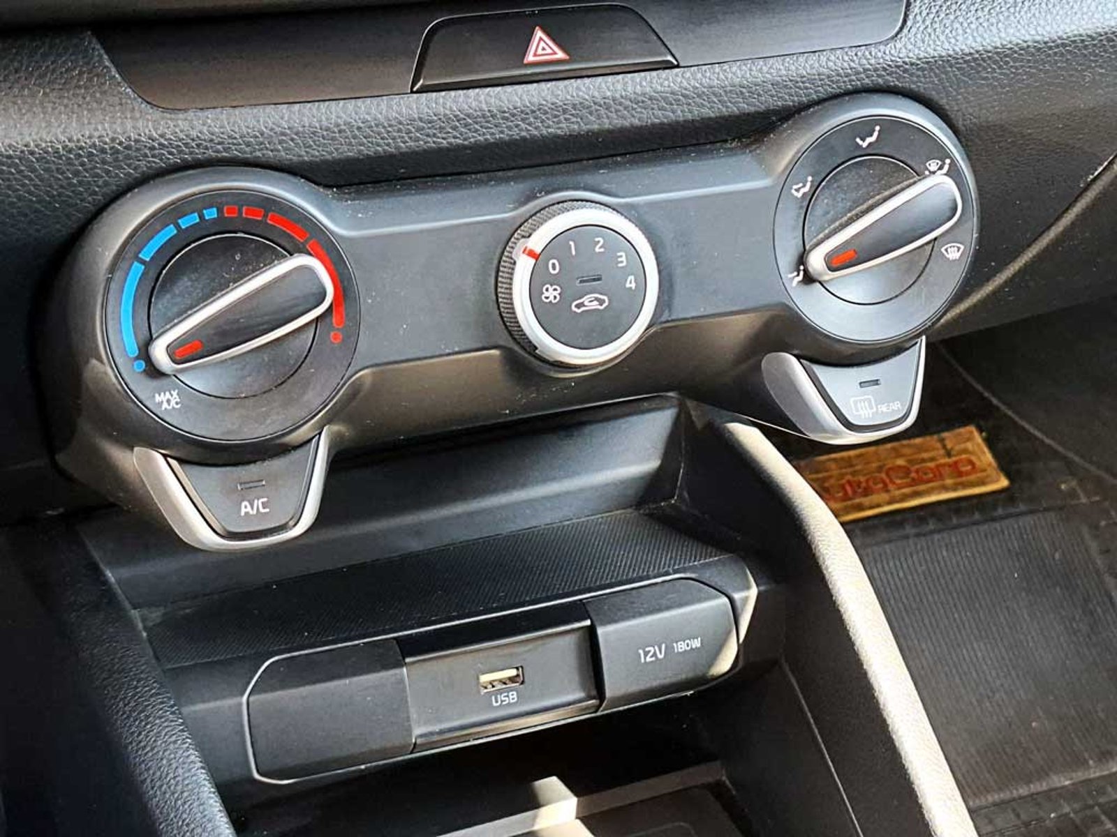 Kia RIO 5 1.4 LX AC MT 2021 - Imagen 18 de 20
