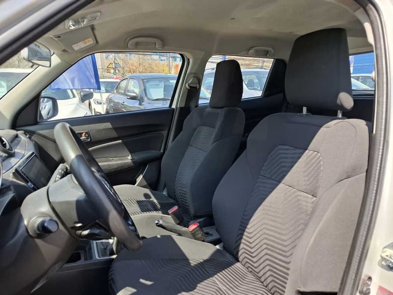 Suzuki SWIFT 1.2 GL MT 2024 - Imagen 14 de 20