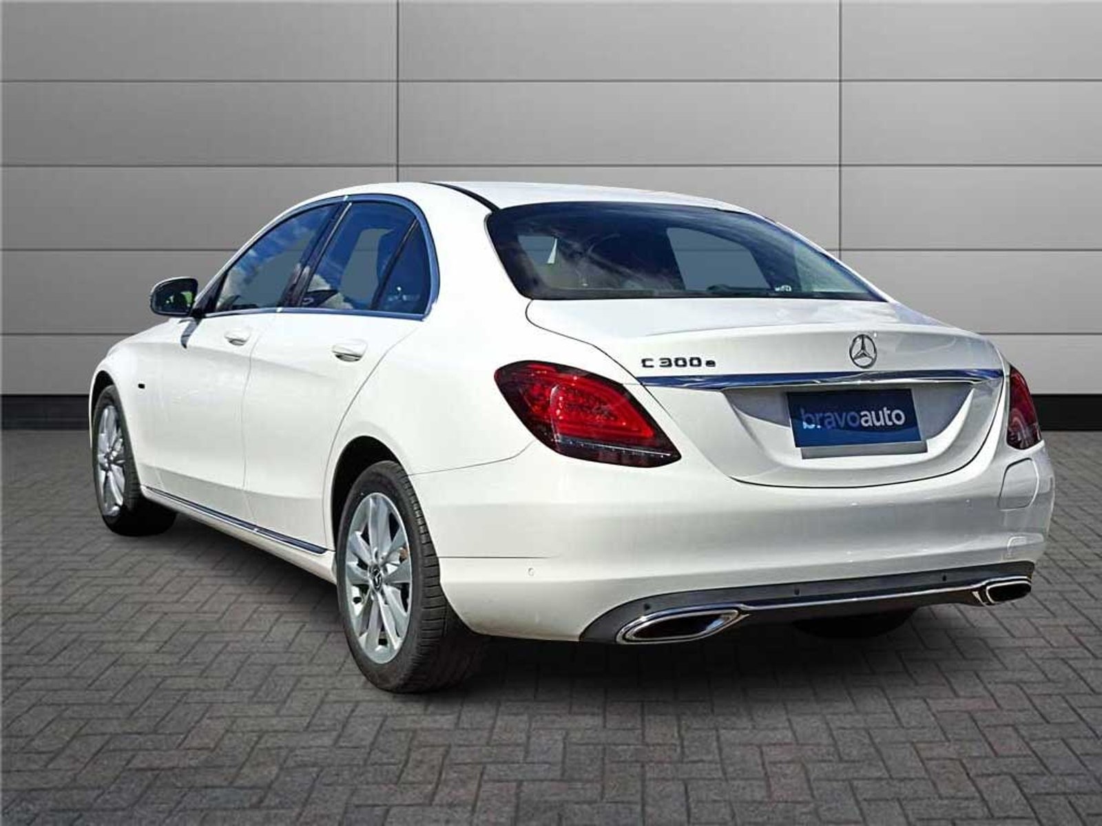 Mercedes-Benz C 300 C 300E 2.0 AT 2021 - Imagen 8 de 20