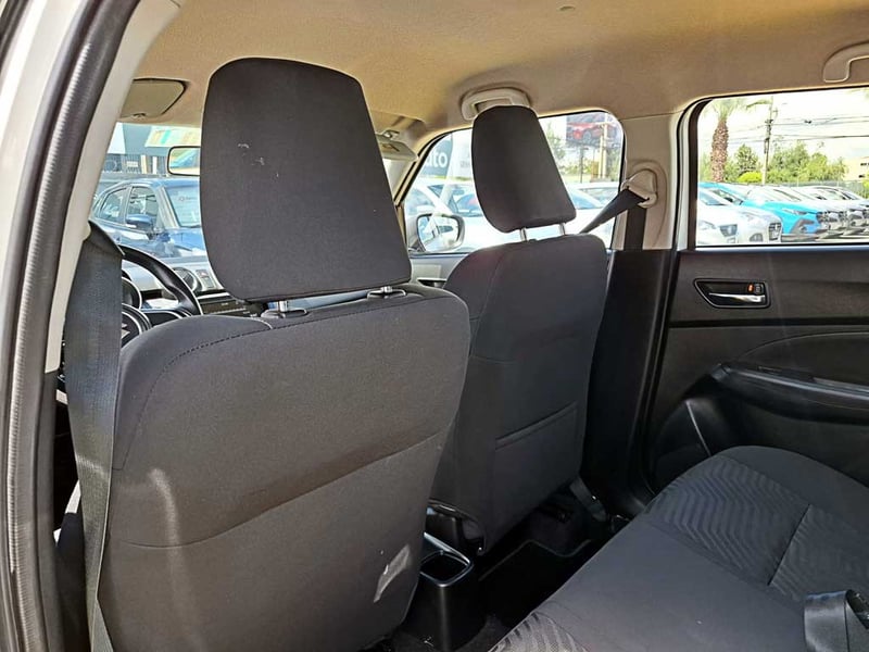 Suzuki SWIFT 1.2 GL MT 2024 - Imagen 13 de 20