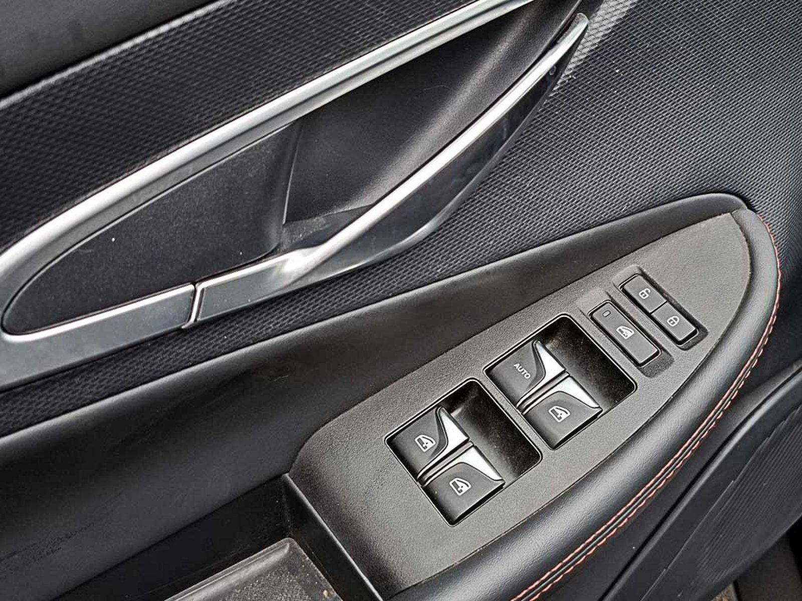 Changan UNI-T 1.5 LUXURY 2024 - Imagen 11 de 20