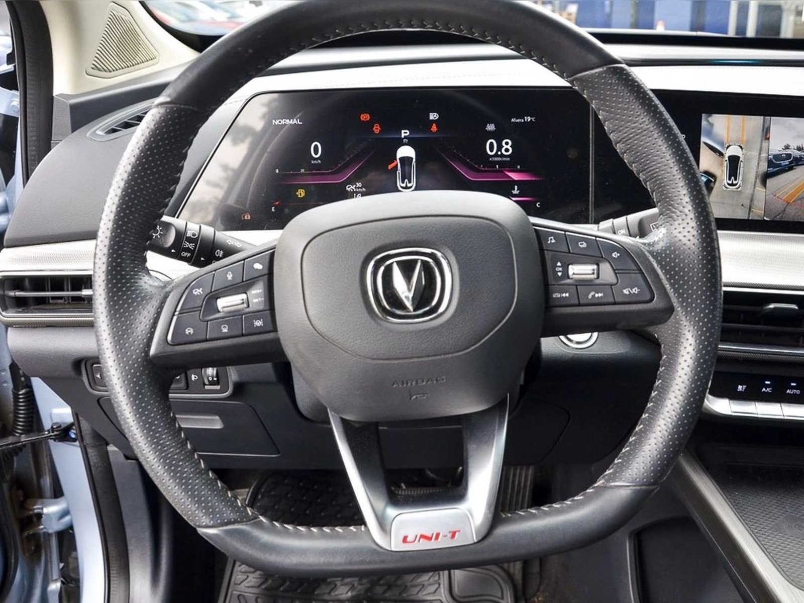 CHANGAN UNI-T 1.5 ELITE AT 2022 - Imagen 9 de 15