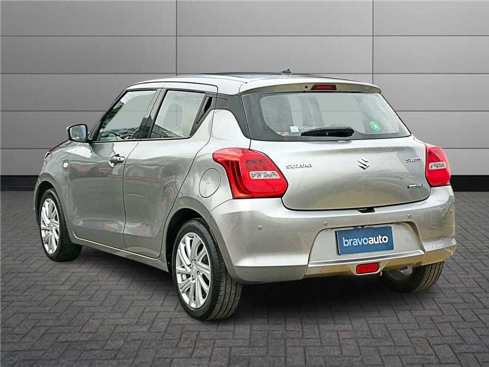 Suzuki SWIFT 1.2 MT HYBRID PLUS 2024 - Foto 2 de 20