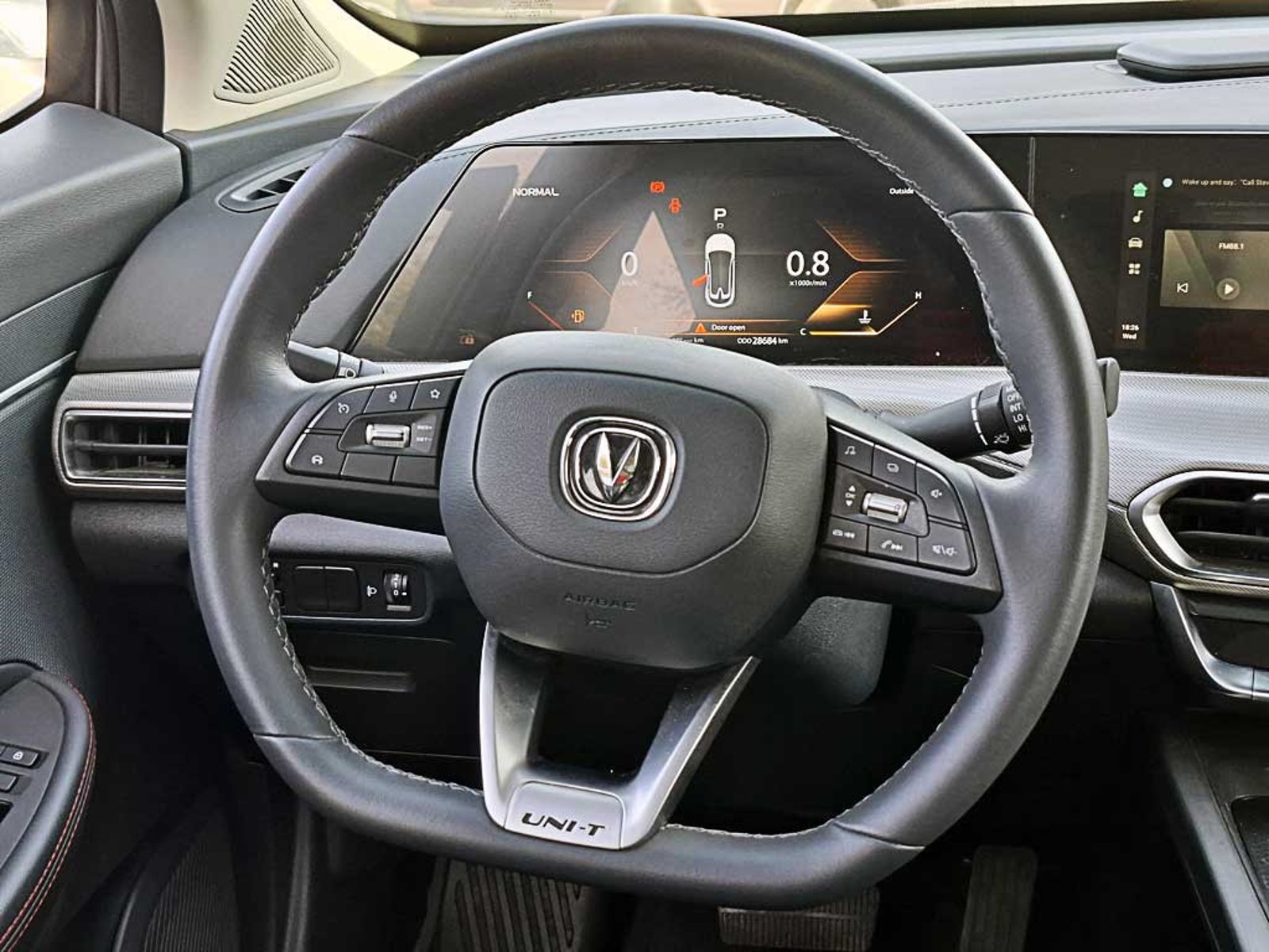 CHANGAN UNI-T (IN) 1.5 LUXURY AT 2024 - Imagen 15 de 20