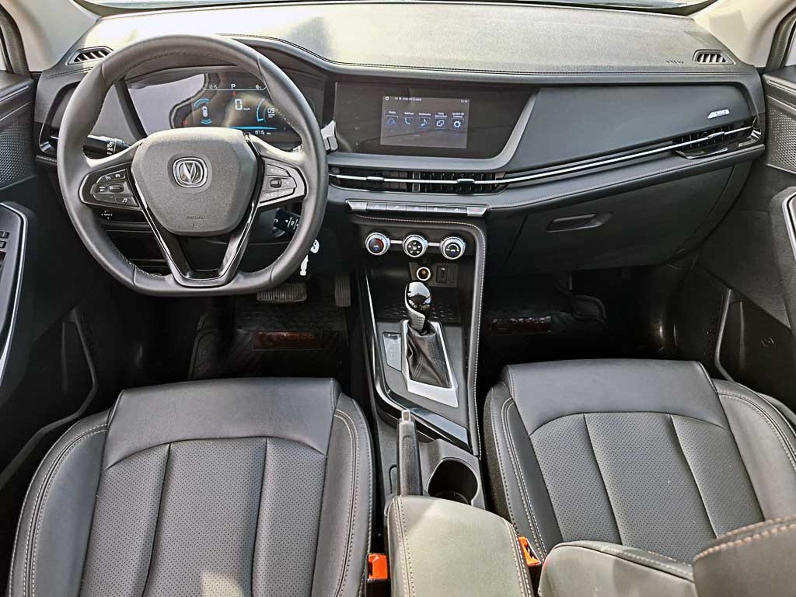 CHANGAN NEW CS15 (IN) 1.5 ELITE AT 2023 - Imagen 15 de 20