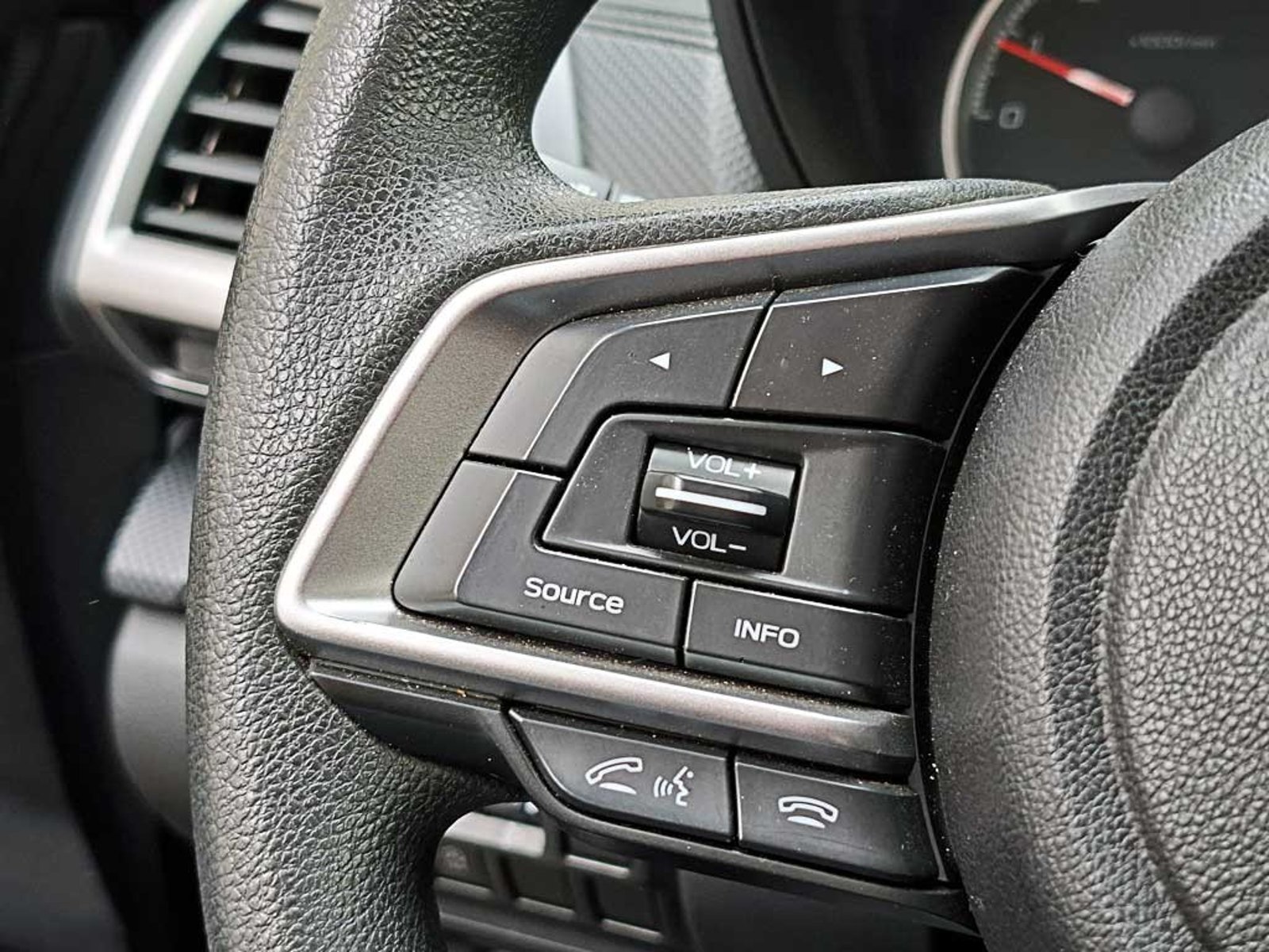 SUBARU FORESTER (IN) 2.0 X AT 4X4 2024 - Imagen 17 de 20
