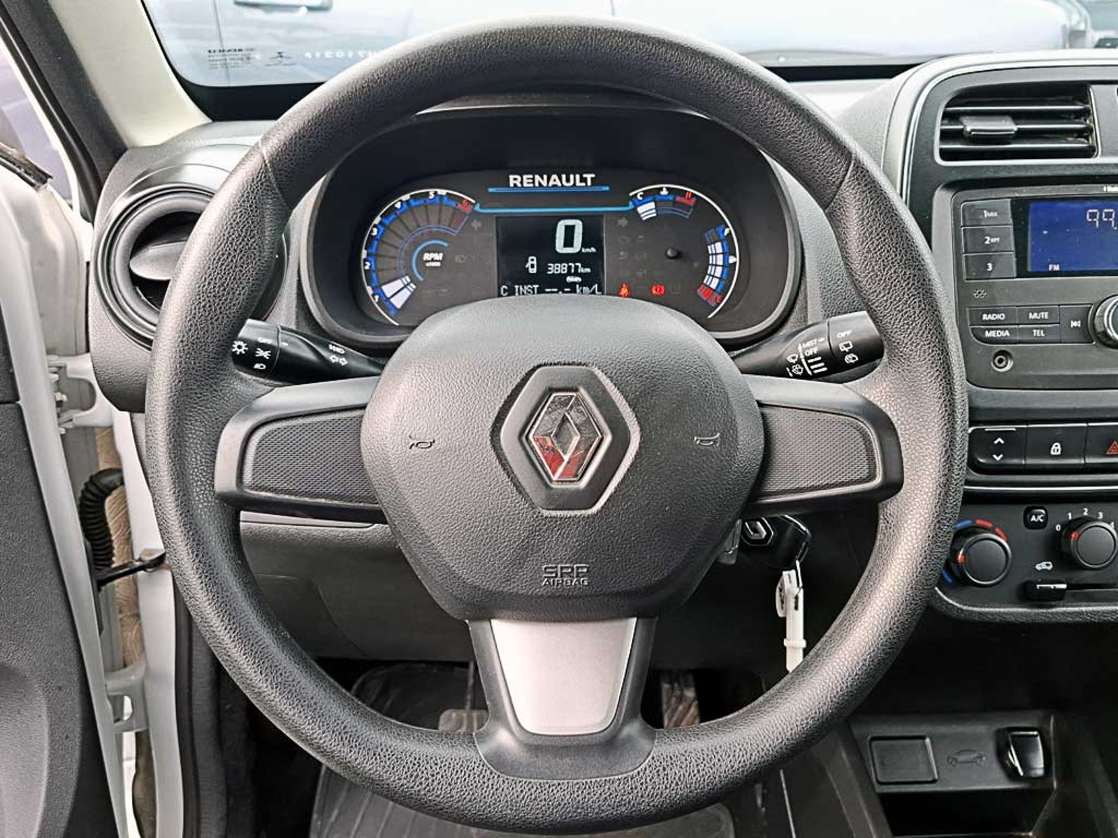 RENAULT KWID (IN) 1.0 HB INTENS MT 2024 - Imagen 13 de 17