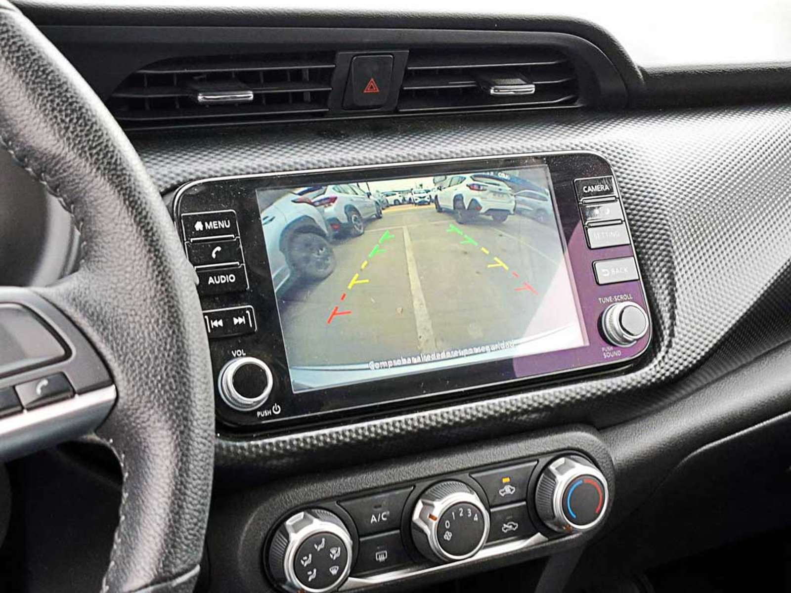 Nissan KICKS 1.6 SENSE MT 2023 - Imagen 18 de 20