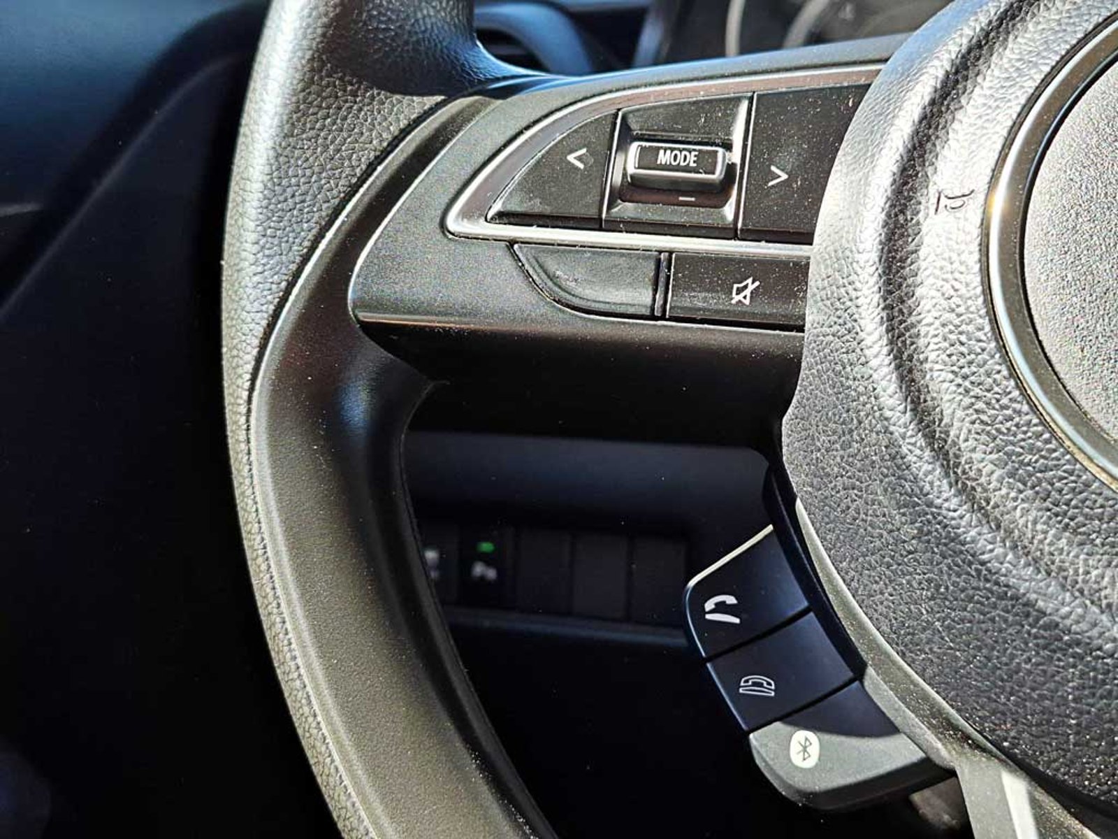 Suzuki DZIRE 1.2 GL SPORT MT 2024 - Imagen 14 de 18