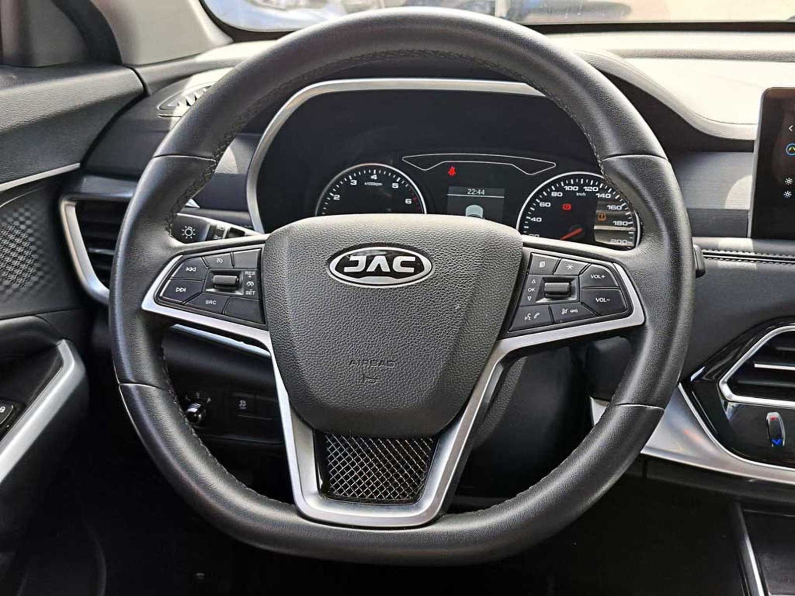 JAC JS8 1.5 LUXURY SE DCT AT 2024 - Imagen 10 de 20