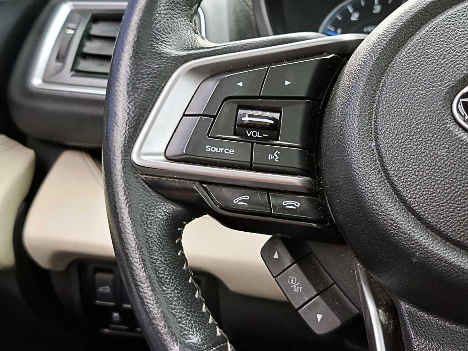 Subaru EVOLTIS (IN) 2.4 T LIMITED GARDX AT 4X4 2022 - Imagen 17 de 20
