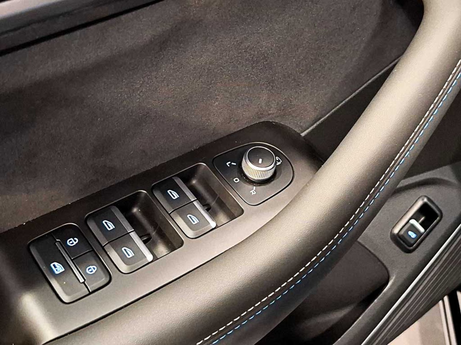 Renault KOLEOS 1.5 T ESPIRIT ALPINE AT 4X4 HIBRIDO 2026 - Imagen 20 de 20