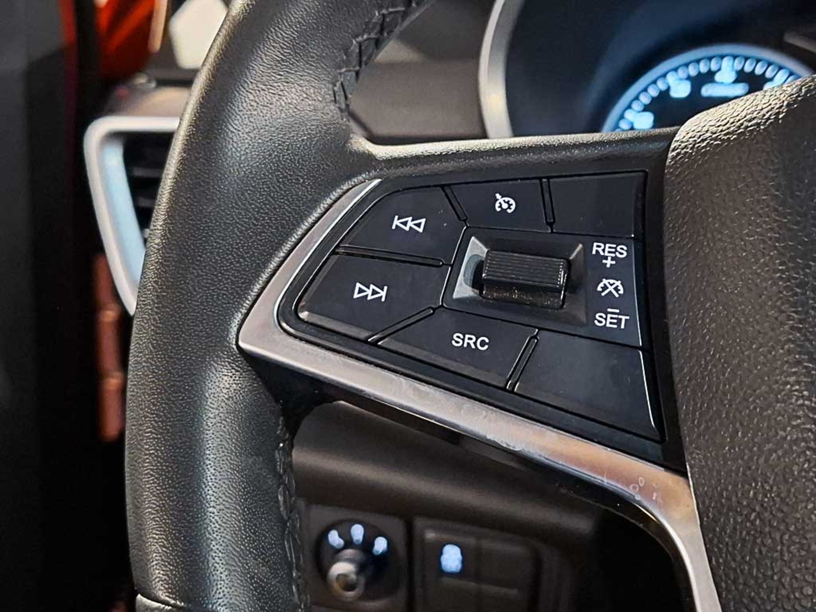 JAC JS8 (IN) 1.5 LUXURY SE 6 MT 2024 - Imagen 17 de 20