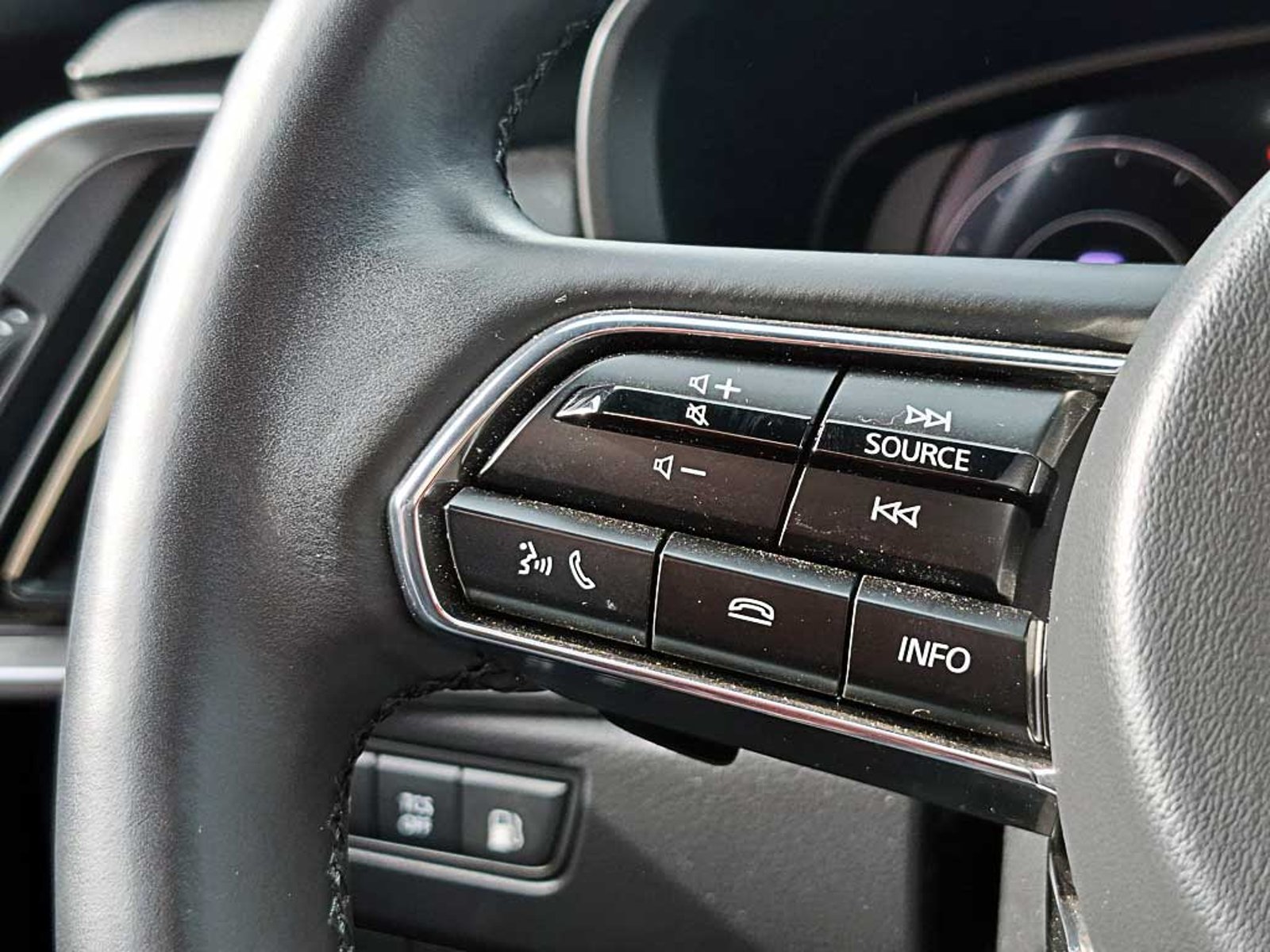 Mazda CX-60 (IN) 2.5 SIGNATURE AT 4X4 HIBRIDO 2025 - Imagen 17 de 20