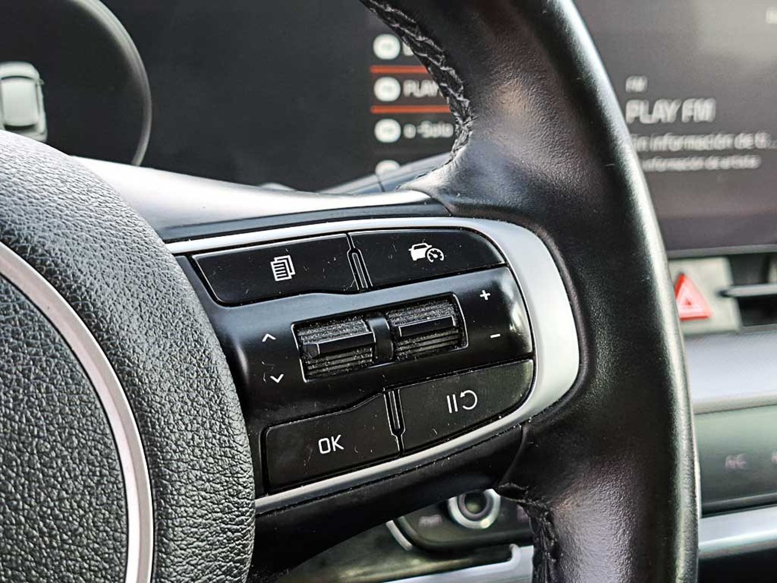 KIA SPORTAGE 2.0L SPORTAGE EX GSL 6AT CI 2023 - Imagen 18 de 20