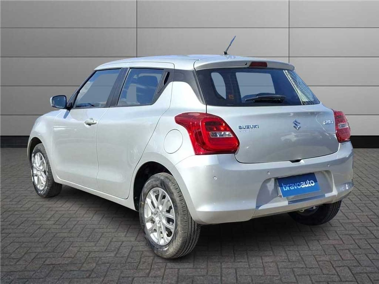 Suzuki SWIFT 1.2 GL MT 2024 - Foto 2 de 20