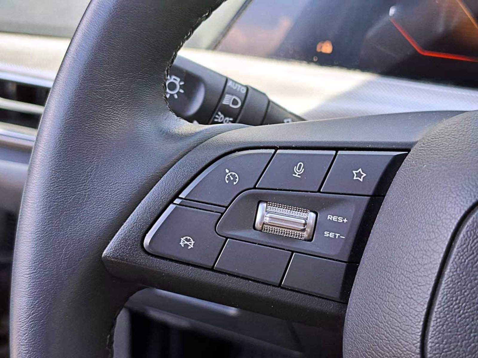 Changan UNI-T 1.5 LUXURY AT 2024 - Imagen 16 de 20