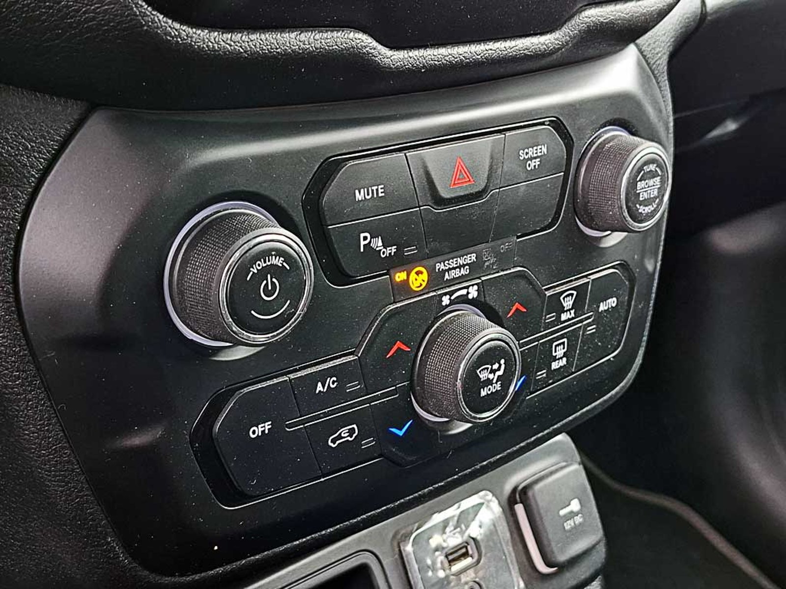 Jeep RENEGADE 1.8 SPORT LX MT 2022 - Imagen 20 de 20