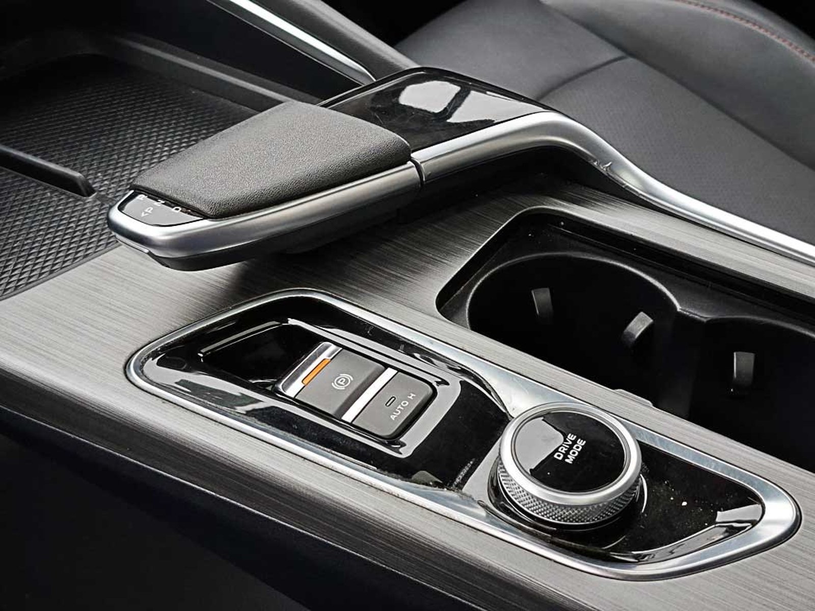 CHANGAN UNI-T (IN) 1.5 LUXURY AT 2024 - Imagen 20 de 20