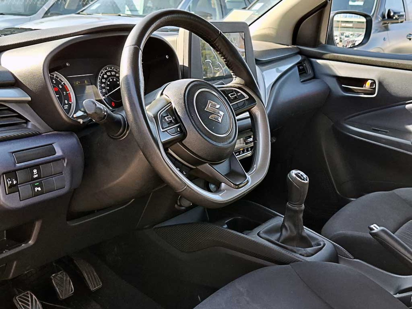 SUZUKI BALENO 1.5 GLS MT 2024 - Imagen 13 de 20